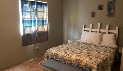 Deluxe Queen Suite