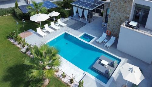 Deluxe Villa