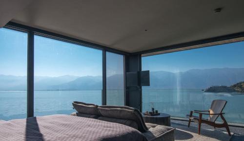 Deluxe Double Room with Sea View
