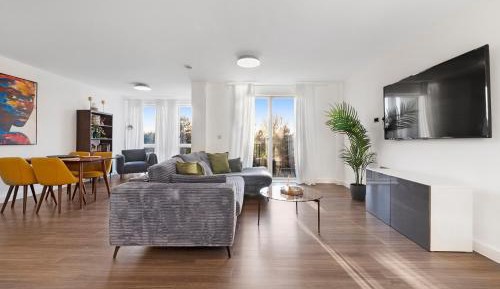 Three-Bedroom Apartment
