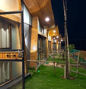 6-Bed Mixed Dormitory Room