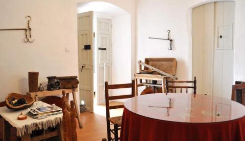Three-Bedroom Superior Apartment
