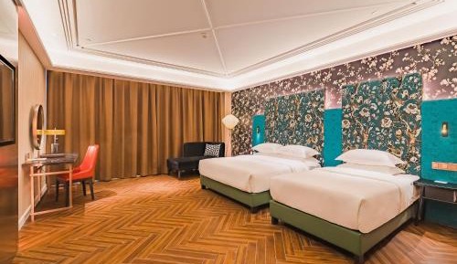 Elegant Twin Room