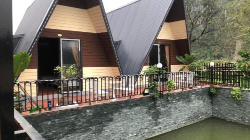 Deluxe Double or Twin Room with Garden View