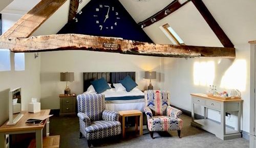 Deluxe Double or Twin Room