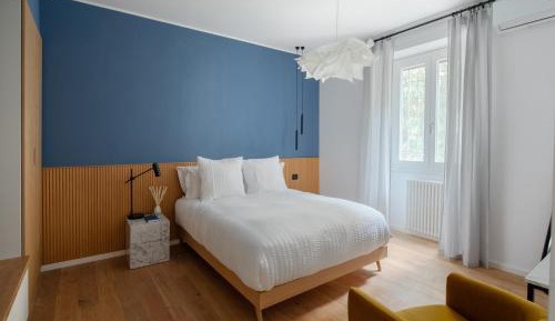 Superior One-Bedroom Apartment with Balcony