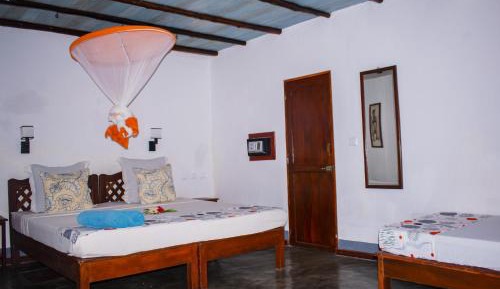 Comfort Triple Room