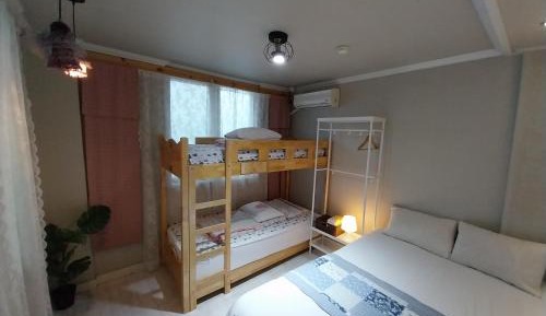4-Bed Mixed Dormitory Room