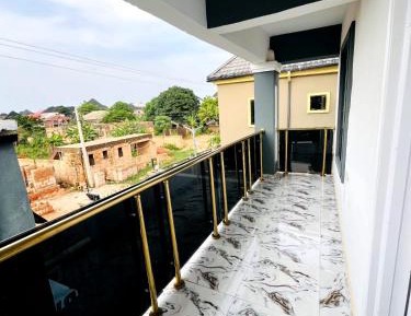 Two-Bedroom Deluxe Apartment with Balcony