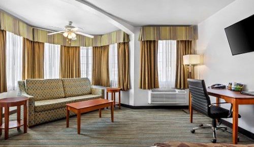King Room with Sofa Bed - Non-Smoking