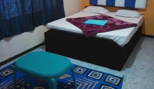 Deluxe Double Room (2 Adults + 1 Child)