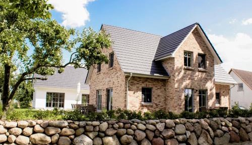Seven-Bedroom House