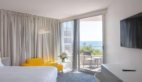 Nhow Sea View Premium Room
