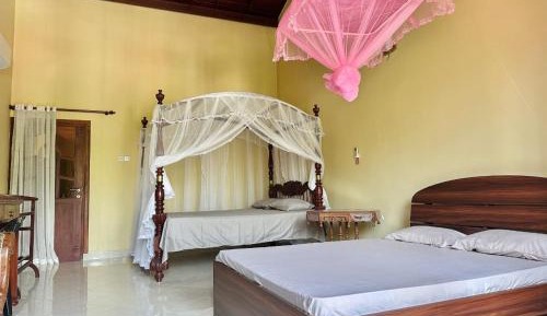 Deluxe Family Suite
