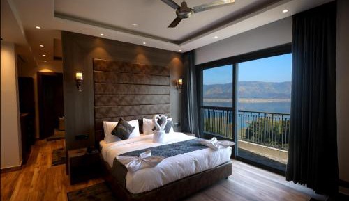 Family Room with Sea View