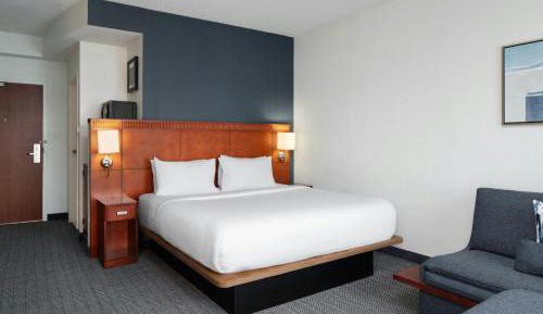 King Room with Sofa Bed