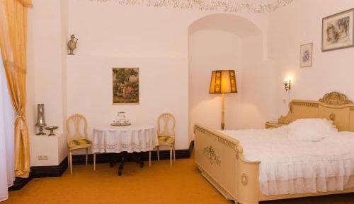 Deluxe Double Room with Bath