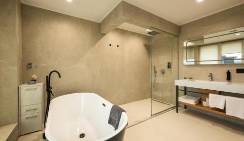 Two-Bedroom Apartment with Balcony
