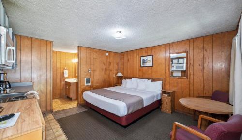 King Kitchenette Room