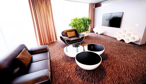 Suite with City View