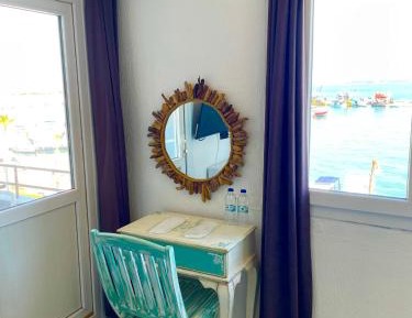Double Room with Balcony and Sea View