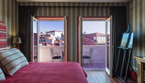 Deluxe Suite with City View