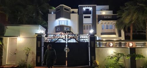Villa - Beach Front