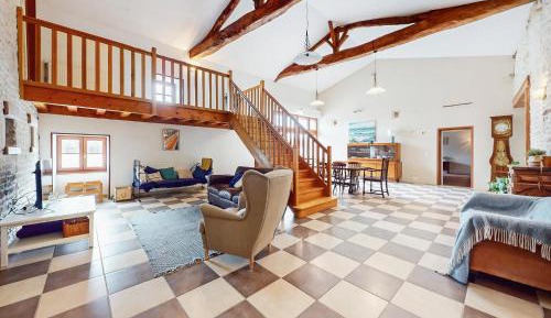 Four-Bedroom Holiday Home