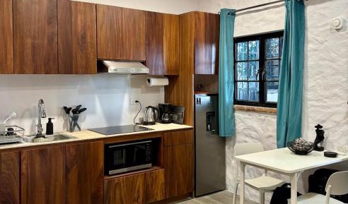 Studio Apartment with One Double Bed