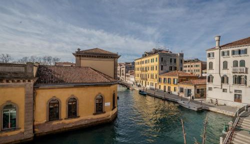 Superior Triple Room with Canal View