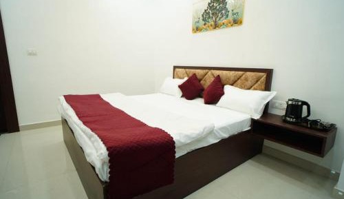 Standard King Room