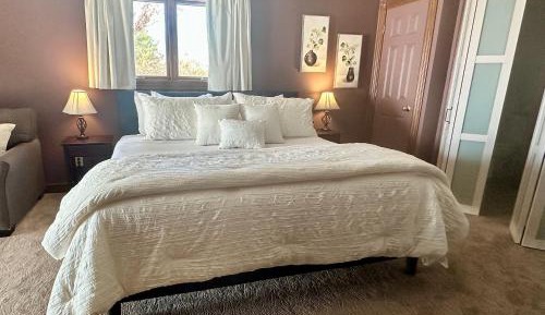 King Room with Lake View