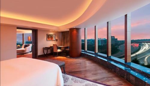 Panoramic Suite