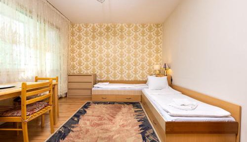 One-Bedroom Apartment with Balcony