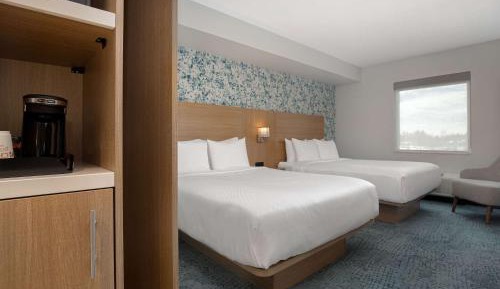 Quadruple Room with Two Queen Beds - Non Smoking