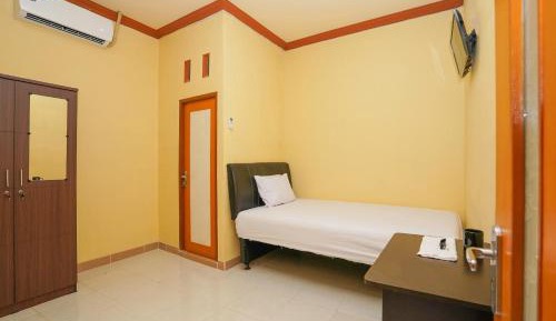 Budget Single Room
