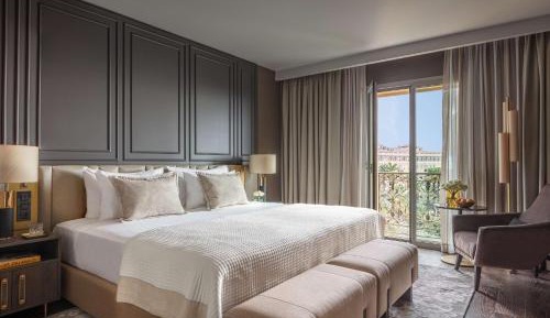 Premium Sea View Room with Balcony