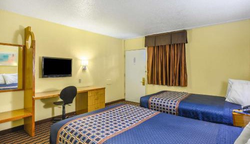 Double Room with Two Double Beds - Smoking