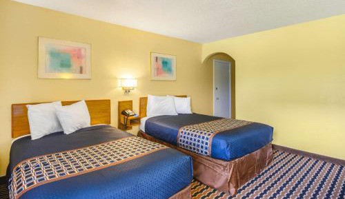 Double Room with Two Double Beds - Non-Smoking