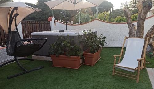Apartment with Garden View