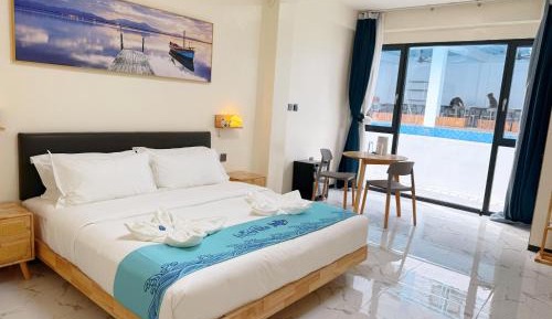 Double Room with Pool View