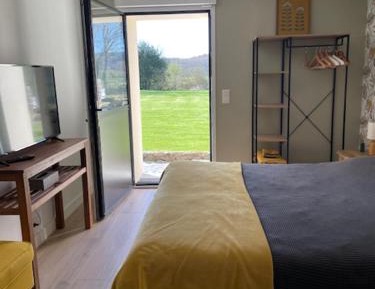 Deluxe Double Room with Shower