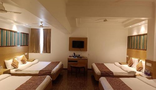 4-Bed Male Dormitory Room 