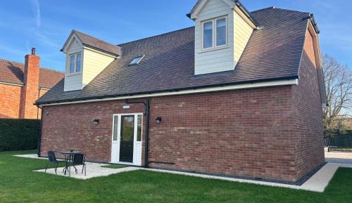 Deluxe One-Bedroom Apartment with Garden View