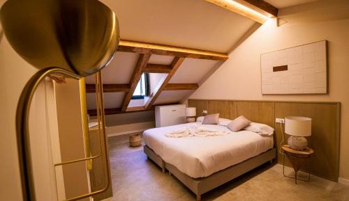 Triple Room with City View