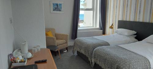 Double or Twin Room with Sea View