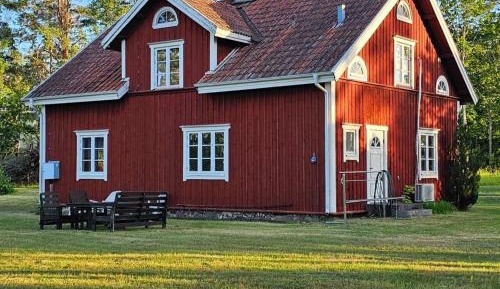 One-Bedroom Holiday Home