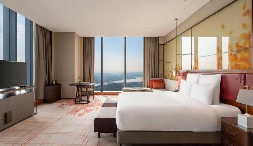 Deluxe King Executive Room with View