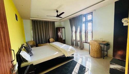 Deluxe King Room