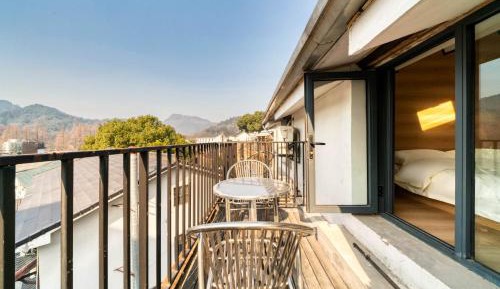 Double Room with Mountain View